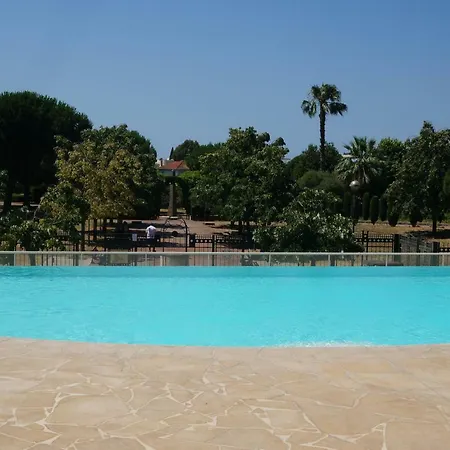 Apartament La Des Pins